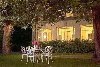 Отель Manoir Le Roure & Шатонеф-дю-Рон