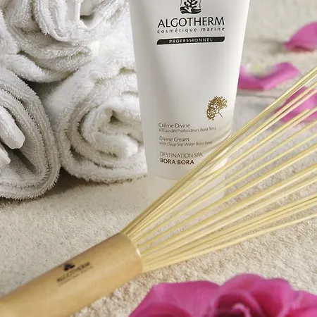 Manoir Le Roure & Hotell