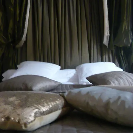 Hotell Manoir Le Roure &